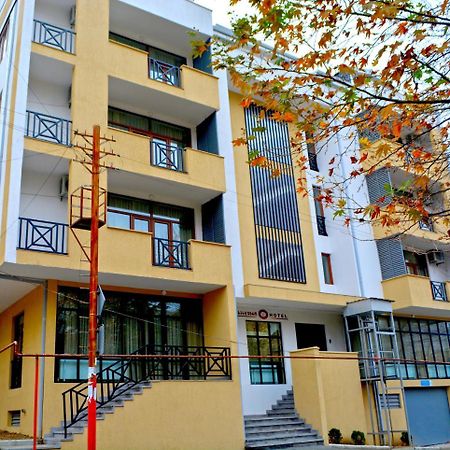 G&G Hotel Tbilisi Bagian luar foto