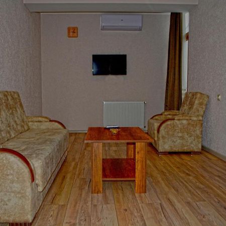 G&G Hotel Tbilisi Bagian luar foto