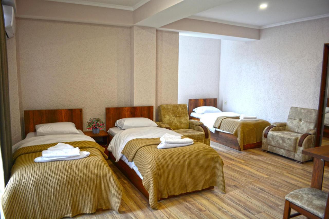 G&G Hotel Tbilisi Bagian luar foto