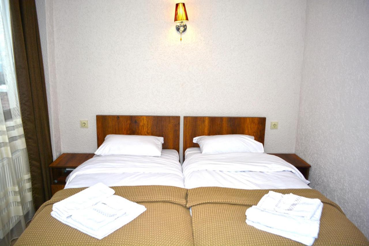 G&G Hotel Tbilisi Bagian luar foto