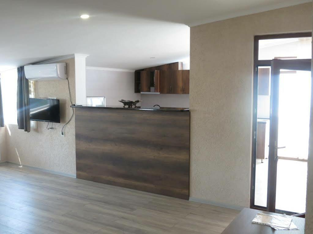 G&G Hotel Tbilisi Bagian luar foto
